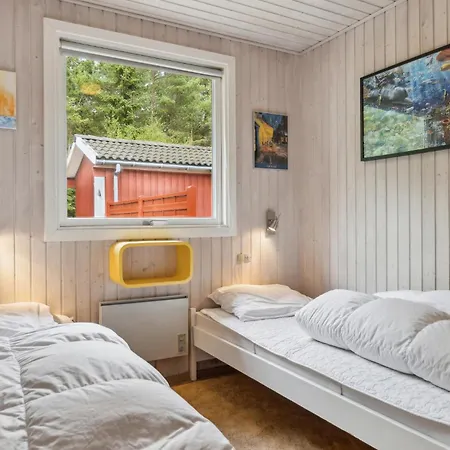 H.c. Møllersvej Nexø Feriehus *